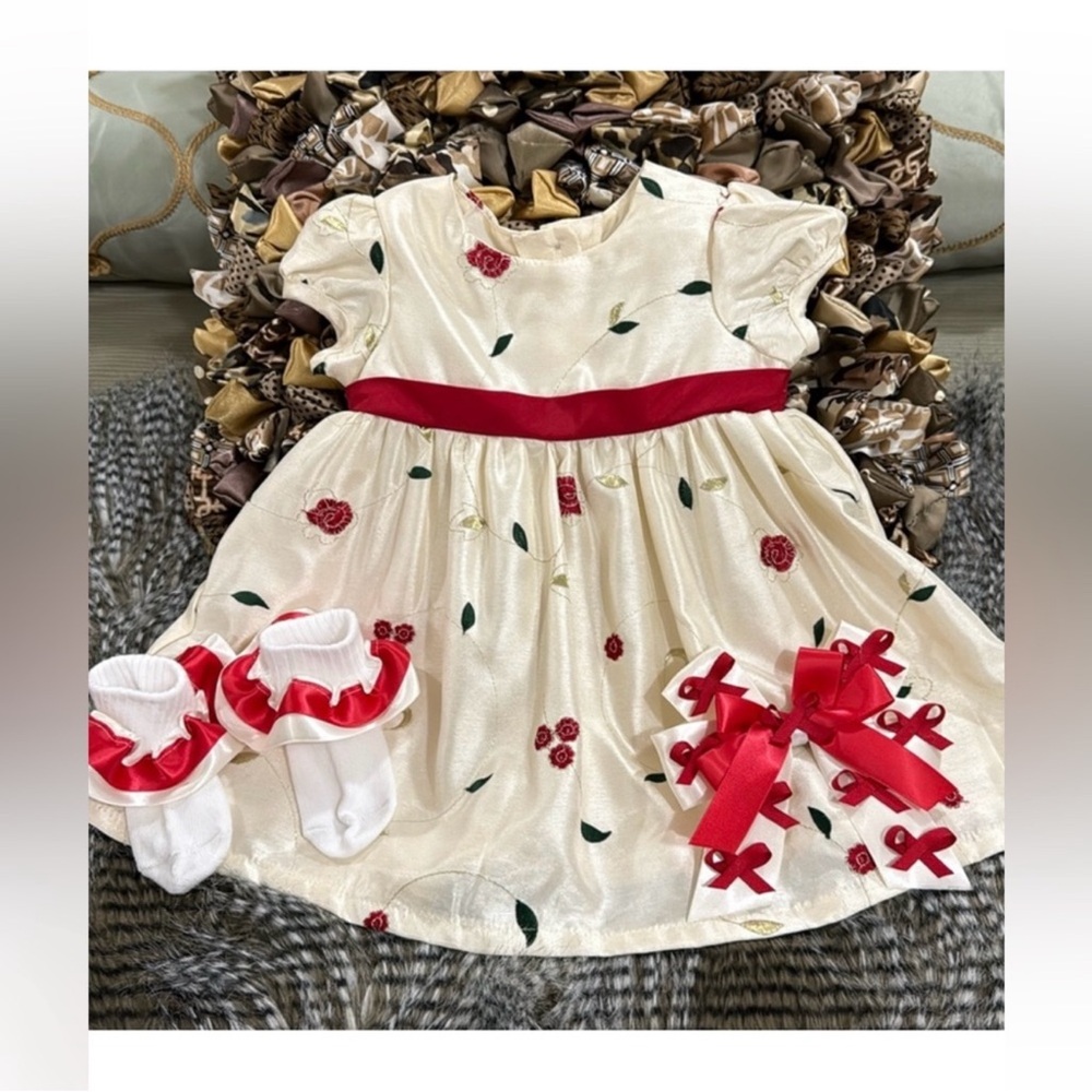 George kids dress size 12 months & socks and bow price is firm